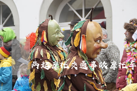 两起摩托交通事故(摩托车事故) 两起摩托交通事故(摩托车事故)