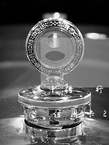 中信銀行信用卡逾期多久能消卡(欠中信銀行信用卡2萬多逾期三個月了怎么辦)