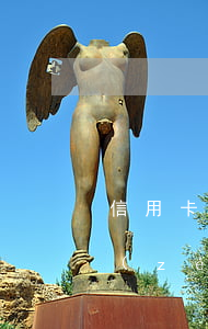 信用卡不還會(huì)負(fù)刑事責(zé)任不(欠信用卡不還屬于刑事案件嗎)