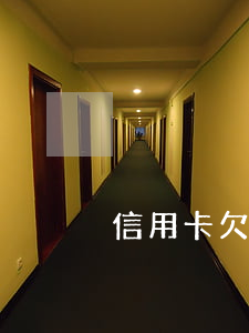 信用卡欠了70多万(欠十多家信用卡70万)