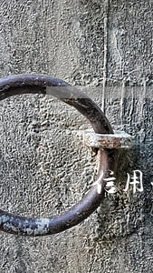 信用卡账单还了最低算逾期吧
