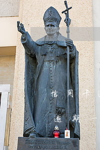 信用卡逾期4000一年多(信用卡4000逾期一年會(huì)不會(huì)坐牢)