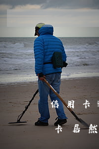 信用卡逾期到黑名單的程序(黑名單辦理信用卡居然過(guò)了)