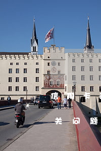 信用卡逾期时间过长能否申请减免？探讨相关问题