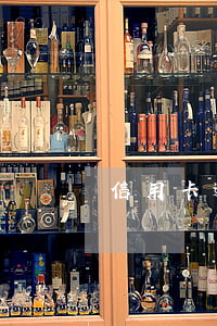 信用卡逾期連三累六是