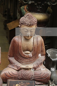 信用卡逾期银行自动扣费(信用卡逾期了会自动扣除卡里面的钱吗?)