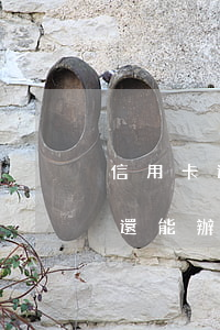 信用卡還款逾期就不能辦卡了(有信用卡逾期還能辦銀行卡嗎)