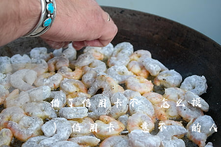 借了信用卡不還怎么投訴(怎么舉報(bào)信用卡惡意不還的人)