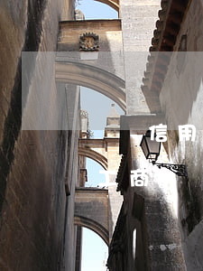 兩張信用卡逾期上萬(wàn)元怎么處理(工商兩萬(wàn)的信用卡逾期兩年)