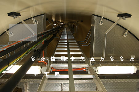 多张信用卡欠五万多(多张信用卡欠五万多会坐牢吗)