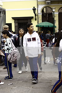 平安銀行信用卡逾期一個(gè)月打電話給我家人-平安信用卡6000逾期一年私人短信說(shuō)立案