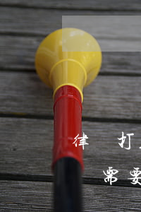 律師打人了怎么處理(打人請(qǐng)律師需要多少錢(qián))