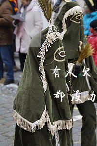 有人欠光大信用卡吗(光大银行说我有欠款,我都没办过光大银行信用卡)