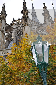有欠信用卡可以降額嗎-欠信用卡錢能貸款嗎