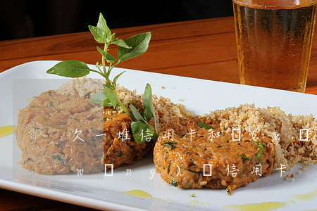 欠一堆信用卡和網(wǎng)貸(欠了網(wǎng)貸信用卡)