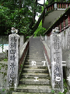 欠了十二萬(wàn)網(wǎng)貸月工資四千(月薪4千欠網(wǎng)貸20萬(wàn)怎么辦)
