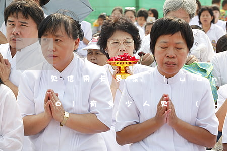 欠信用卡多家網(wǎng)貸(全國(guó)有多少人欠網(wǎng)貸信用卡還不起)