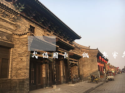 欠信用卡會做幾年牢(欠信用卡會坐牢?)