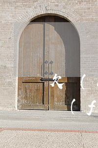 欠錢(qián)五萬(wàn)起訴律師費(fèi)用(欠錢(qián)五萬(wàn)起訴律師費(fèi)用)