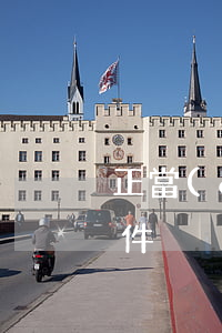 正當(dāng)防衛(wèi)的限制條件