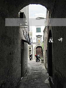 男子控诉老婆出轨离婚(老婆出轨 坚决离婚)