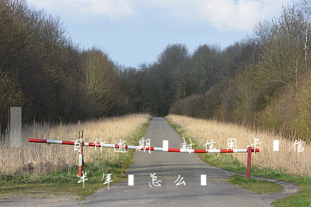 百仟逾期會封信用卡嗎(信用卡2000逾期半年會怎么樣)