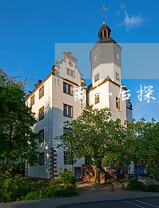 离婚后探视权很难保证么