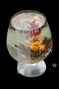 網(wǎng)貸欠了一屁股債能坐高鐵么(網(wǎng)貸逾期欠幾萬還能坐高鐵嗎)