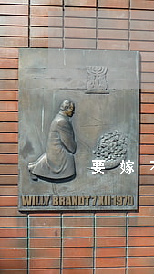 要嫁不嫁离婚男(嫁给宝妈男要不要离婚)