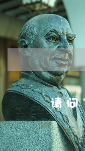 请问下法院光盘证据可以呈贡吗