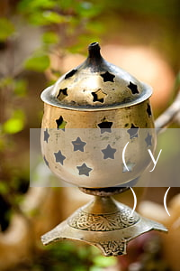 醫(yī)院醫(yī)療法律法規(guī)(醫(yī)療機(jī)構(gòu)和醫(yī)務(wù)人員應(yīng)遵守哪些法律法規(guī))