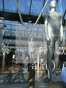 銀行貸款和信用卡逾期哪個(gè)嚴(yán)重些(銀行貸款和信用卡不還會(huì)怎么樣)