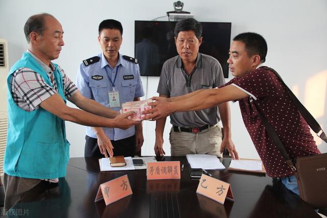打架调解影响孩子政审吗(警察治安调解打架的那些事，当事人会不会留底？影不影响政审？)