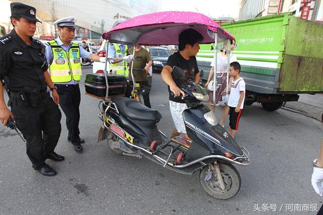 电动车车祸对方全责可以要求对方赔偿什么(郑州一市民骑电动车出交通事故，被判全责后，竟向对方索赔30多万)