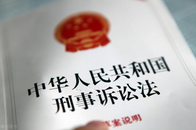欠钱不到2000立案吗(诱导骗取他人钱财，根据我国刑法骗取他人2000元以上会被判刑多久)