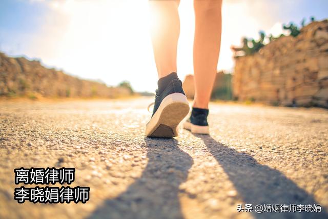 被起诉离婚了,被起诉方应准备什么(杭州律师：去法院起诉离婚，需要准备哪些证据材料？)