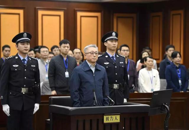 陈旭律师是哪个律师事务所的(从“老克勒”到“头号法枭”，陈旭一审被判无期)