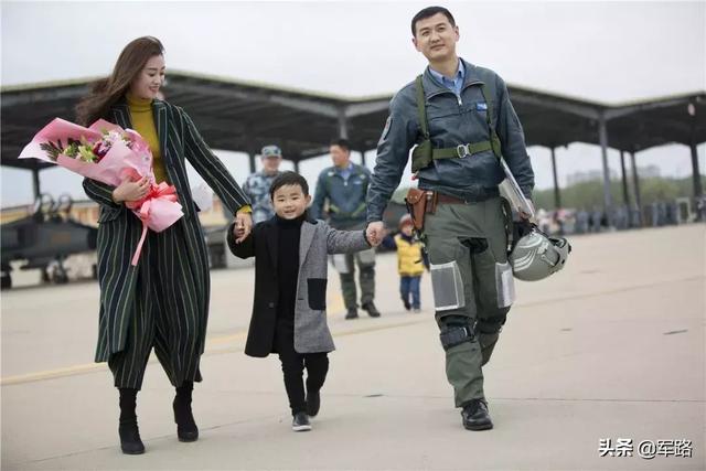 军人非婚生子女怎么办(“军二代”户口问题如何解决？)