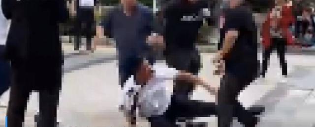 寻衅滋事刑事拘留一般多少天(30秒｜两人互殴变为四人围殴 警方：因涉嫌寻衅滋事刑事拘留)
