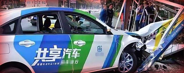 租车撞了怎么赔偿租车公司(租的车坏了谁出修车费？租来的车撞坏了怎么赔)