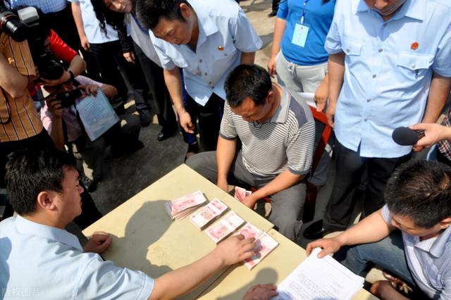 欠钱不还执行局立案后多久上门执行(赢了官司，拿不回钱？强制执行流程简述，看看是哪一步出了问题)