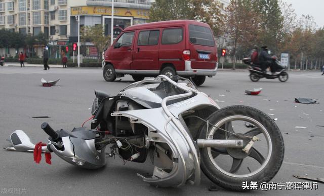 酒驾和肇事逃逸保险公司赔吗(酒驾肇事逃逸，交强险赔吗？)