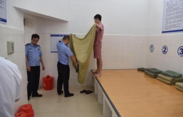拘留所可以探视吗(拘留所上班时间是什么时候？被拘留可以去探视吗？)