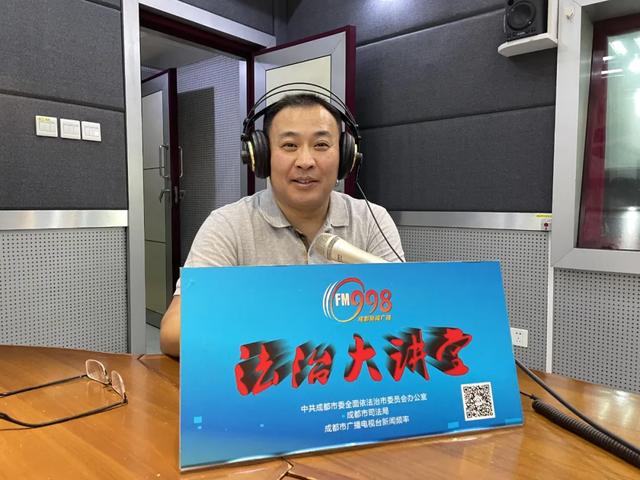 撞人没事还要赔钱吗(机动车撞伤行人，司机无责为什么也要赔偿？)