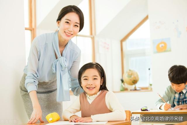 未婚生子可以起诉对方要抚养费吗(为何夫妻分居、一方拒绝支付抚养费时，子女可以起诉讨要？)