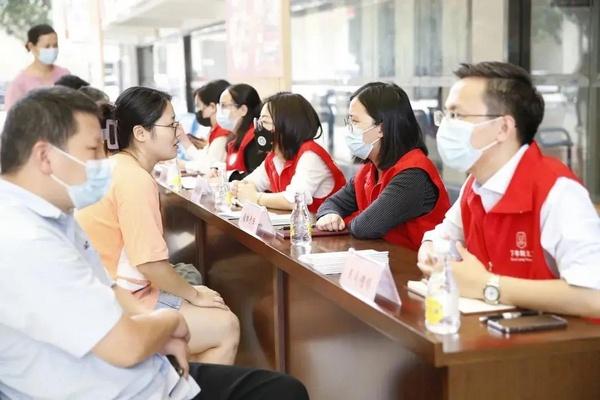 兴宁市律师出名的有哪些(我为群众办实事 | 服务民企、普法宣传、法律援助……广东律师积极办实事惠民生)