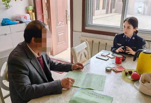 先说不要钱后面又收钱算诈骗(先套近乎后要钱，这样的“领导”要小心……)