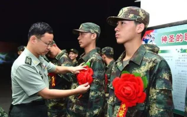 刑事拘留影响政审吗(2021参军新政策，8种情况无法通过政审，成绩再好也无缘部队)