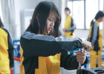 职高学什么专业最吃香(技校和职高的区别 技校十大吃香专业)