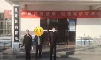 酒驾拘留15天在里面干什么(男子酒后驾驶营运机动车，被吊销驾驶证，行拘15天)